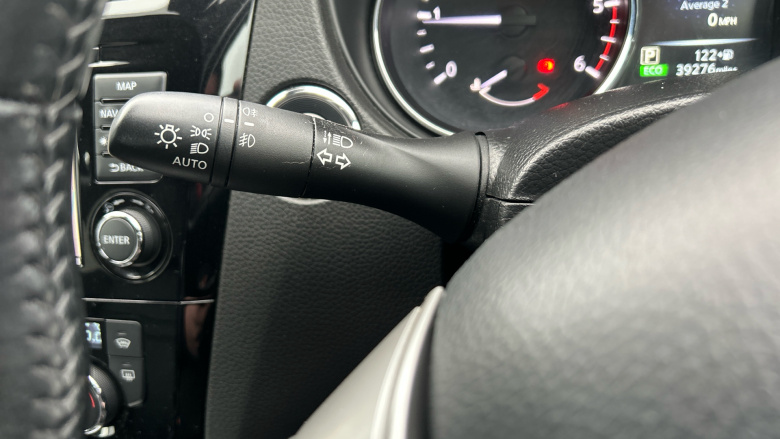 Nissan Qashqai 1.6 dCi Tekna 5dr Xtronic Diesel Hatchback